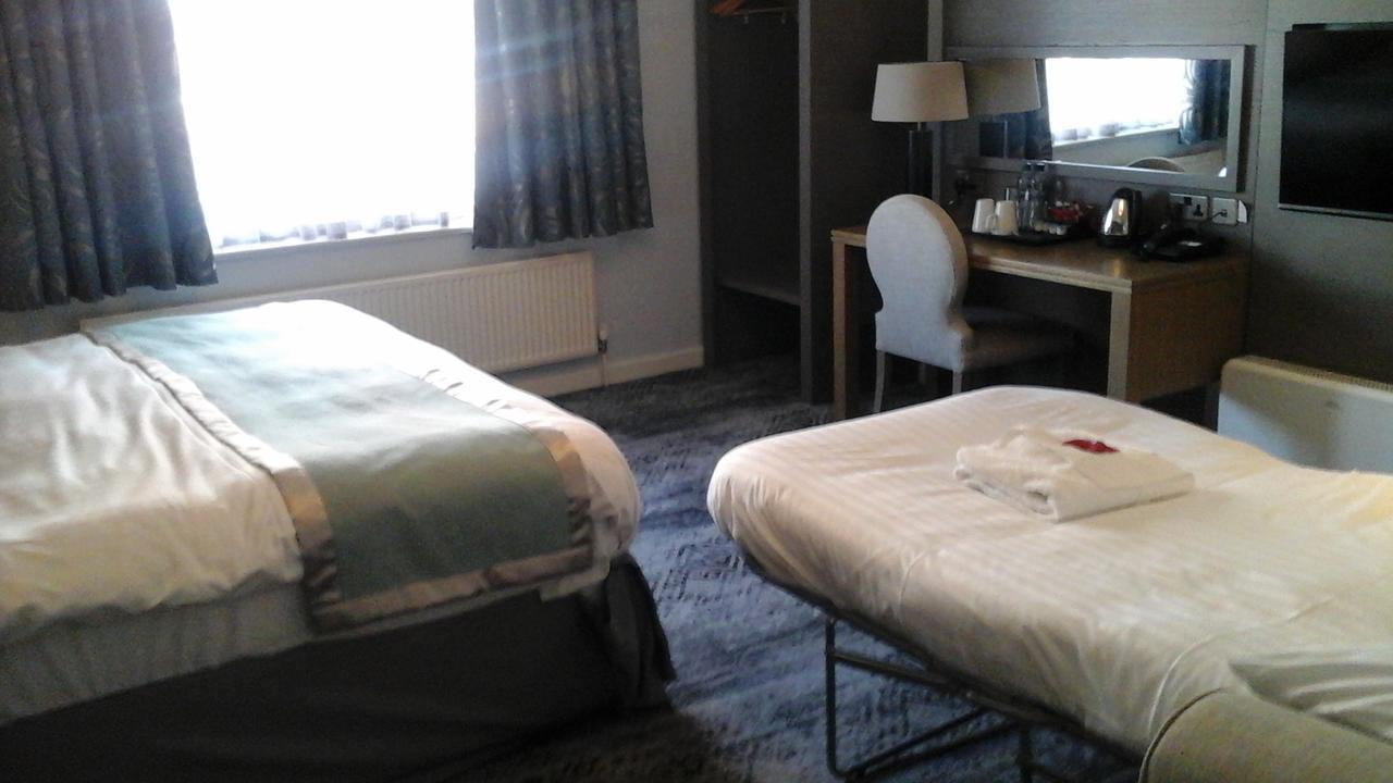 The Portland Hotel Wetherspoon Chesterfield Exteriör bild
